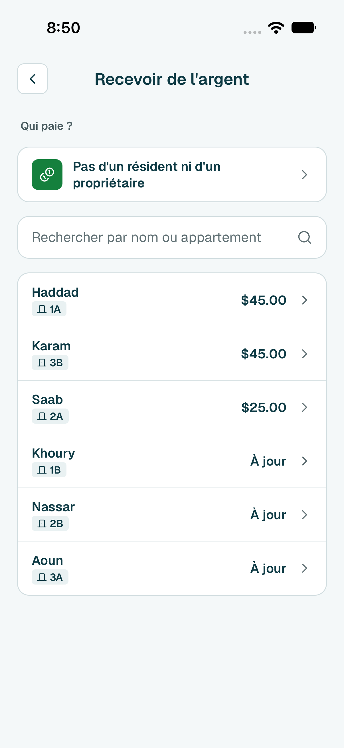 Touchez la personne qui vous a donné l'argent. Les personnes qui doivent encore sont en haut.