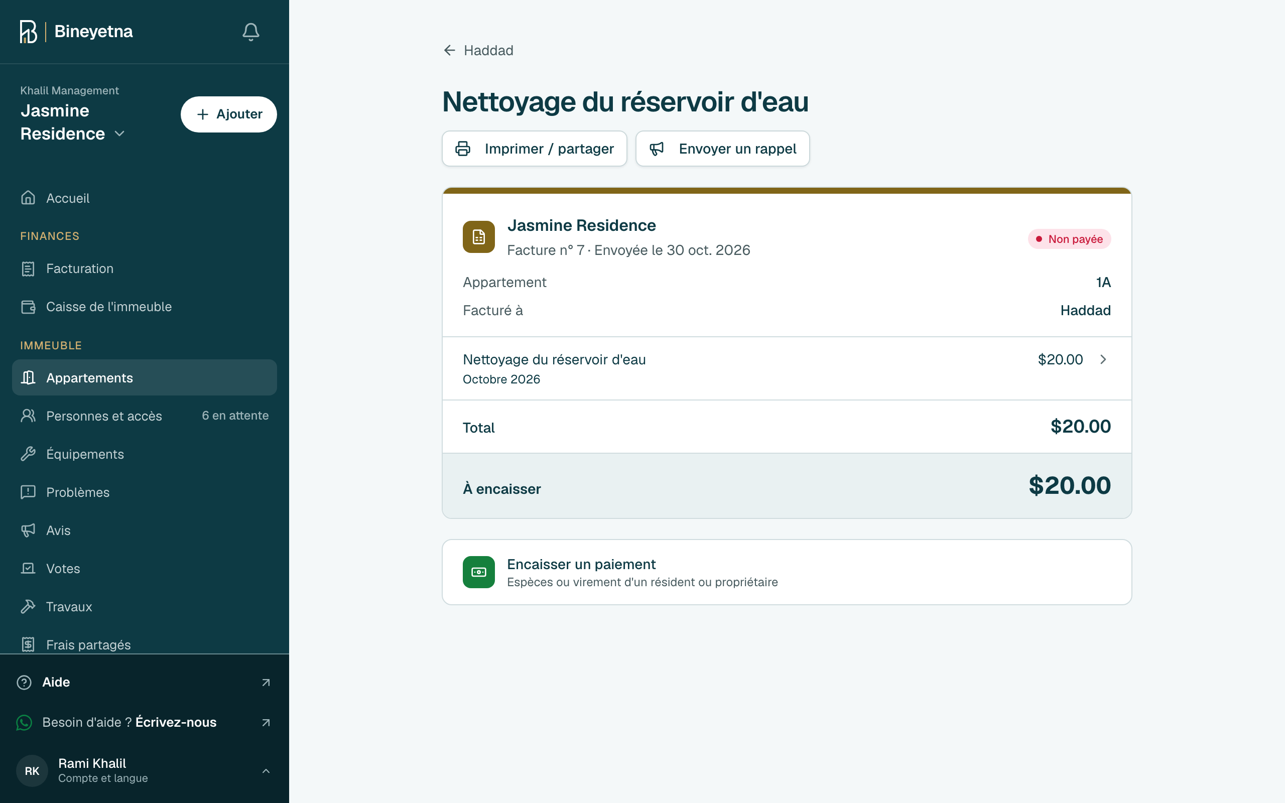 Cliquez sur Envoyer un rappel, en haut de la facture.